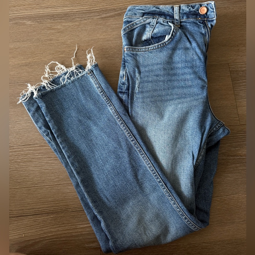 Zara Blue Distressed Women Jeans